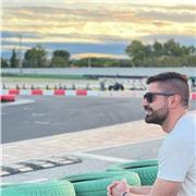 Business analyst, laureato magistrale in scienze economiche. Obiettivi: precisione ed efficienza